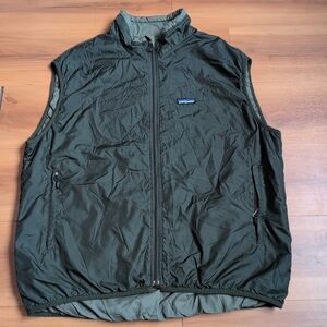 Patagonia Men's Green Vest